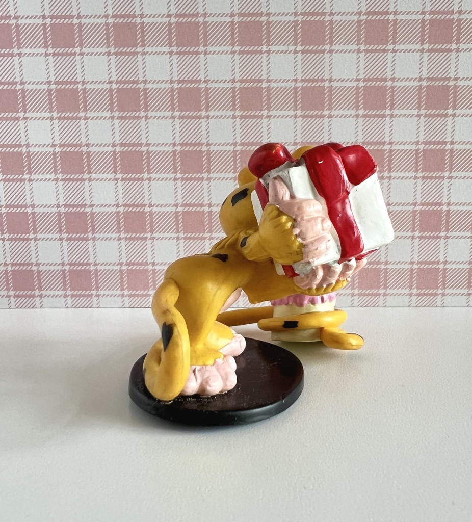 Figurine Marsupilami avec gâteau d'anniversaire - Applause