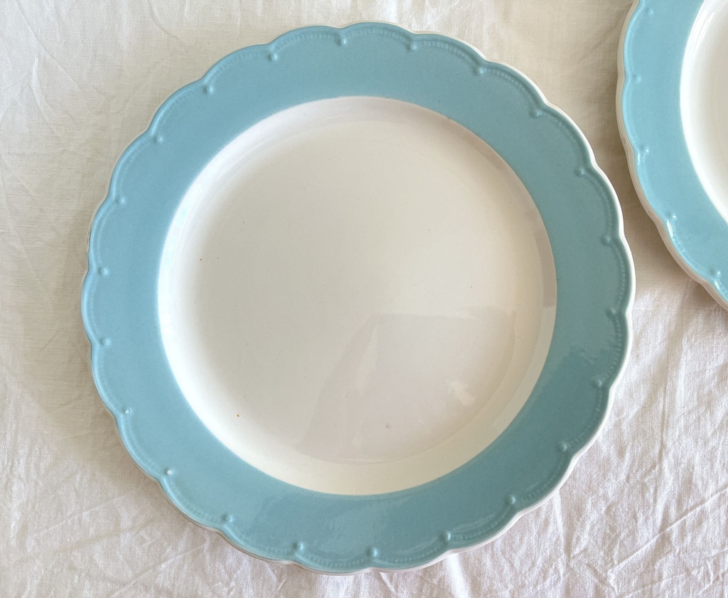Lot de 2 grandes assiettes de service Boch Festival Opaline bleu