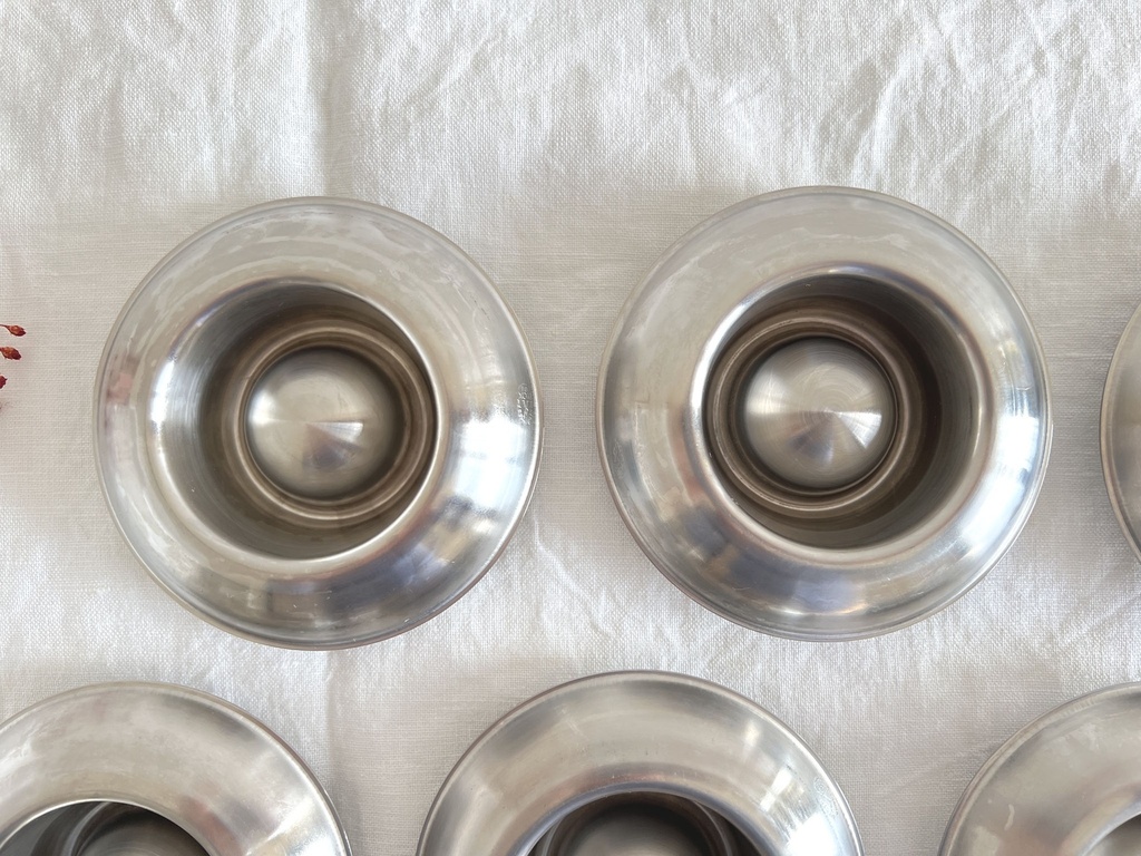 Ensemble de 6 coquetiers ronds en inox Menagia Baes