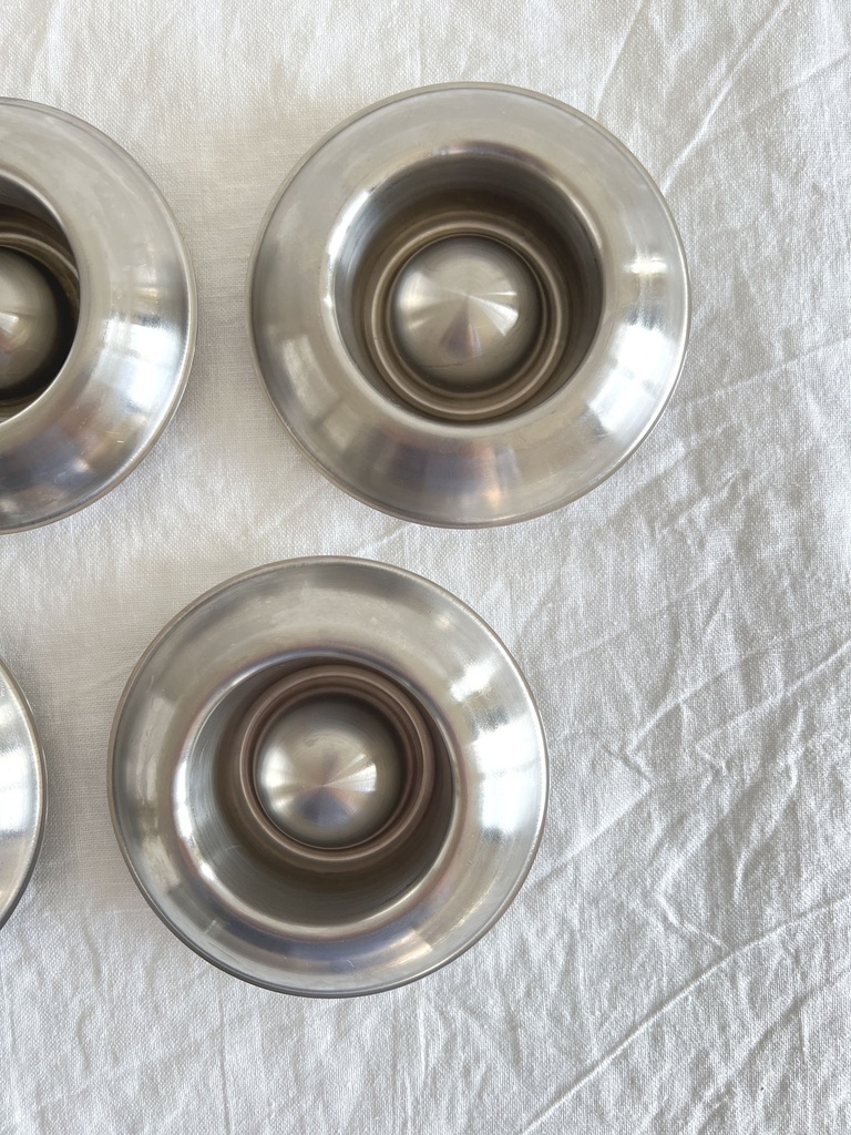 Ensemble de 6 coquetiers ronds en inox Menagia Baes