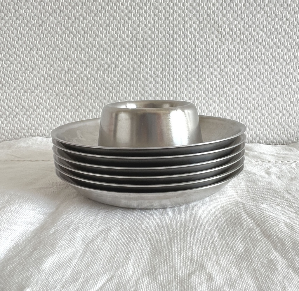 Ensemble de 6 coquetiers ronds en inox Menagia Baes