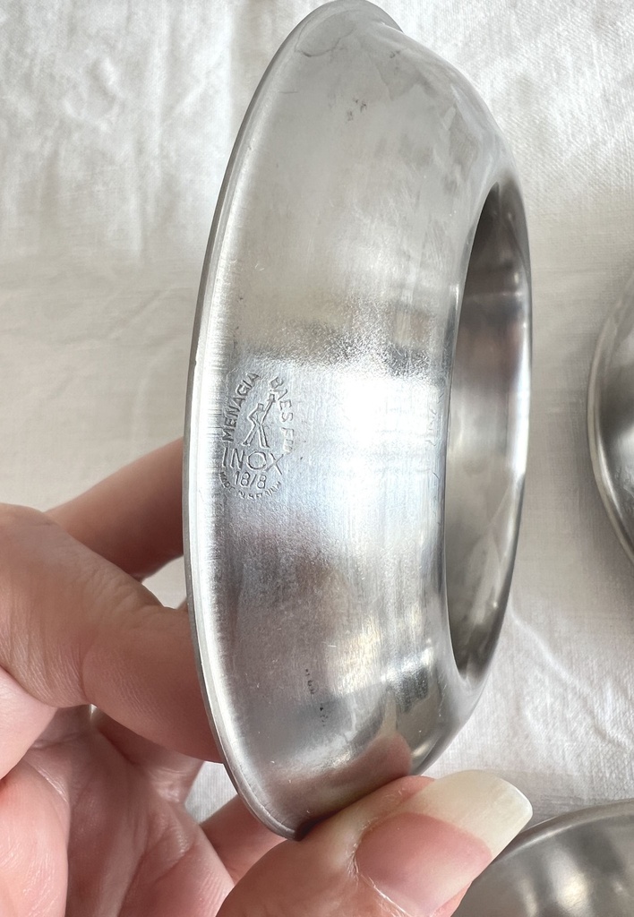 Ensemble de 6 coquetiers ronds en inox Menagia Baes