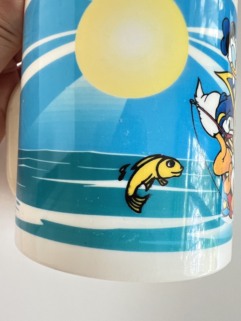 Tasse Donald et ses 3 neveux sur un bateau