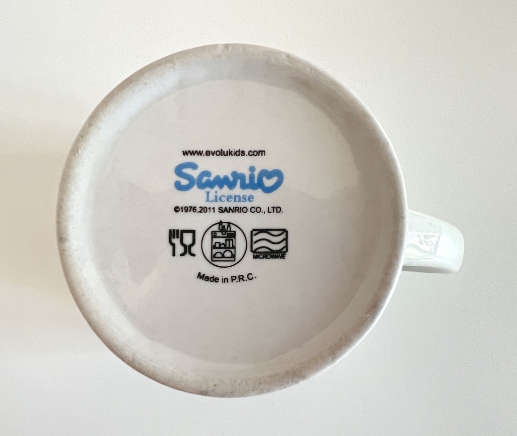 Tasse Hello Kitty avec ballons en forme de cœur - Sanrio 2011