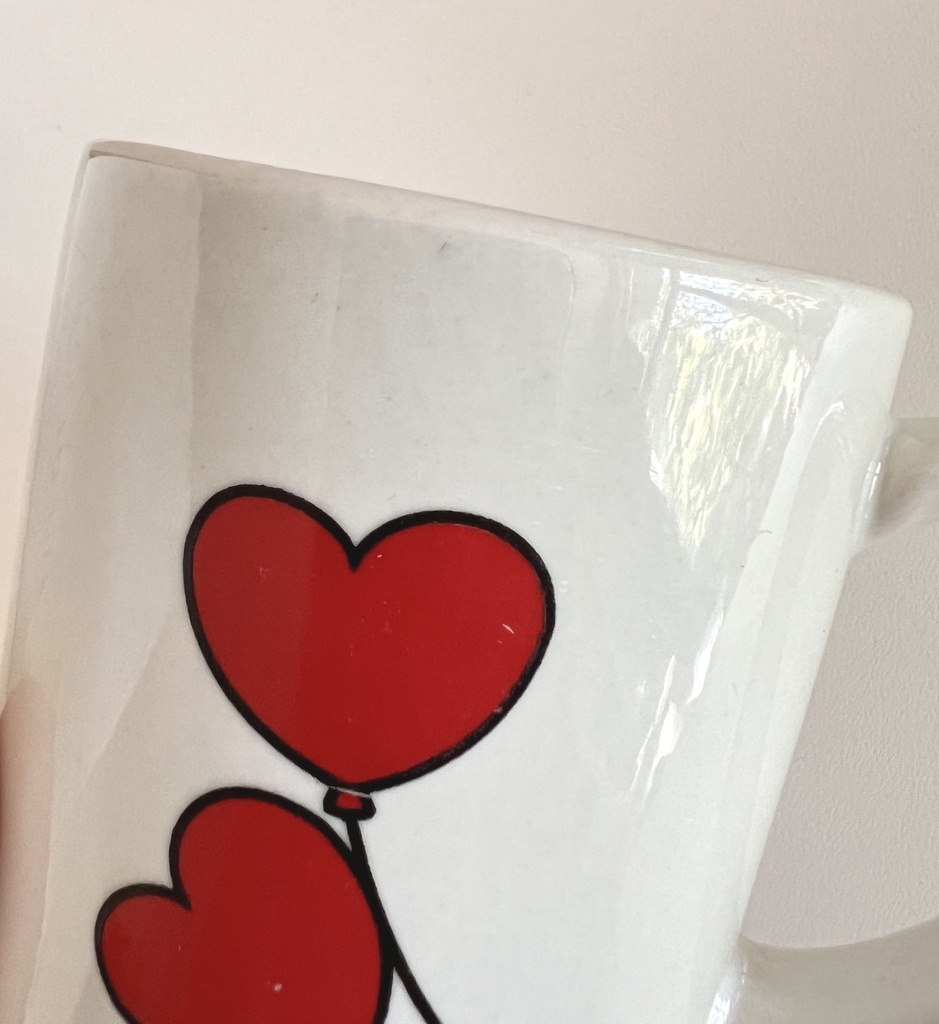 Tasse Hello Kitty avec ballons en forme de cœur - Sanrio 2011