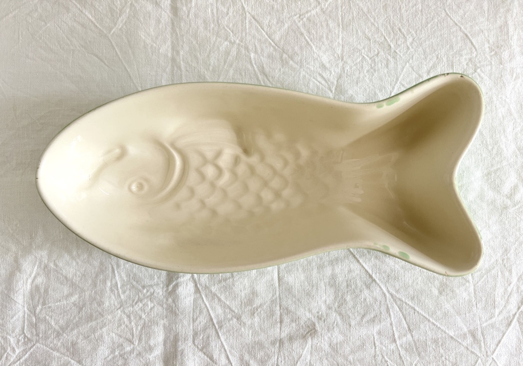 Moule à pudding en céramique en forme de poisson vert amande