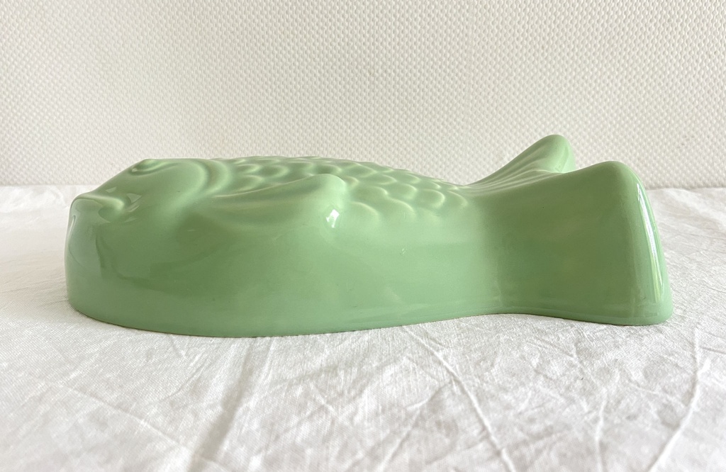 Moule à pudding en céramique en forme de poisson vert amande
