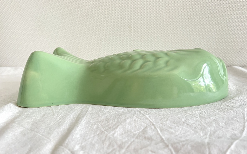 Moule à pudding en céramique en forme de poisson vert amande