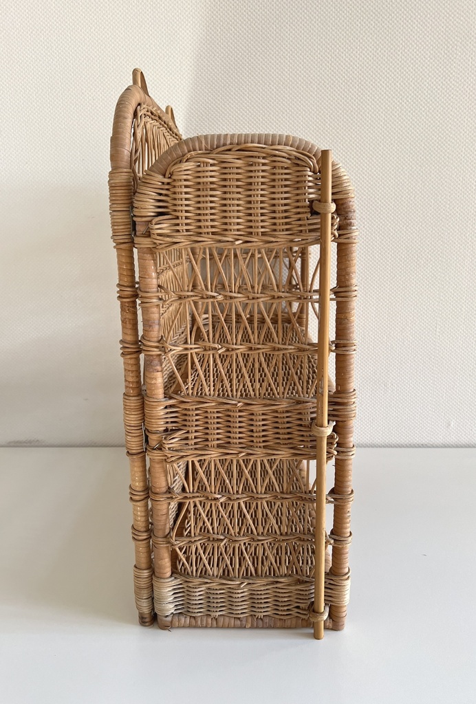 Étagère en rotin pliable