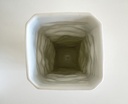 Vase blanc en biscuit au décor texturé AK Kaiser