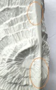 Vase blanc en biscuit au décor texturé AK Kaiser