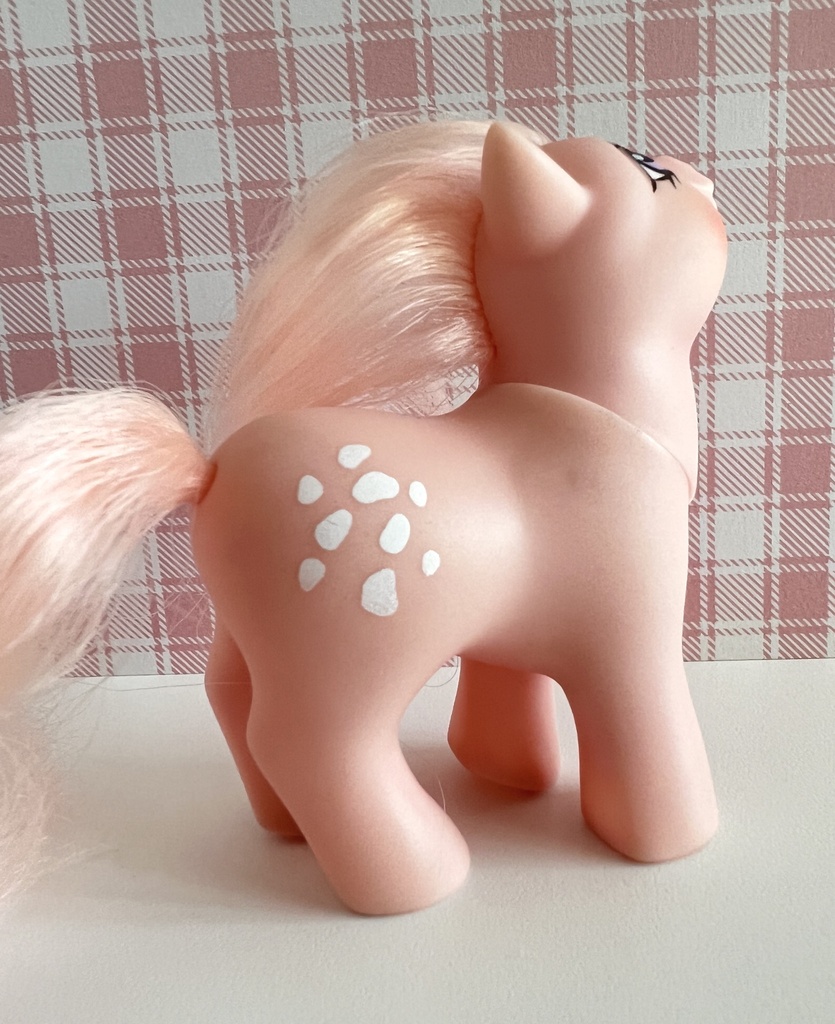 Figurine Mon Petit Poney Bébé Rose (Baby Cotton Candy) G1