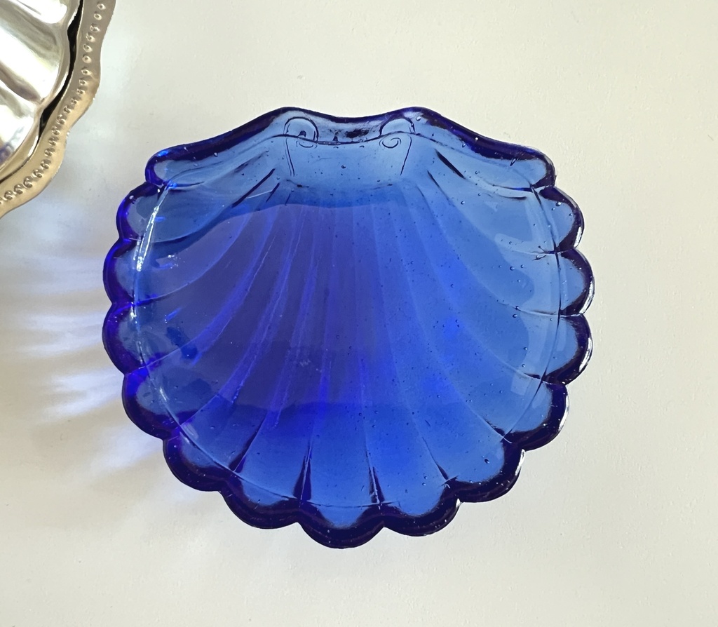 Beurrier coquille / coupelle à caviar bleu cobalt