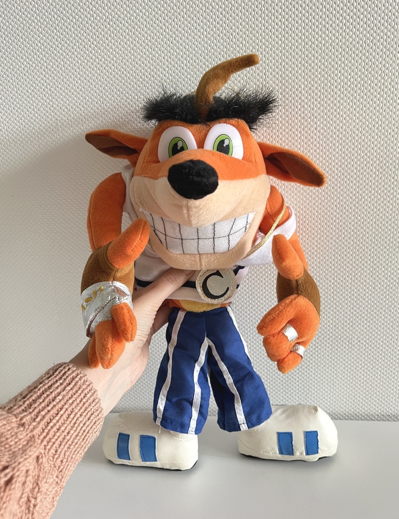 Peluche Crash Bandicoot rappeur