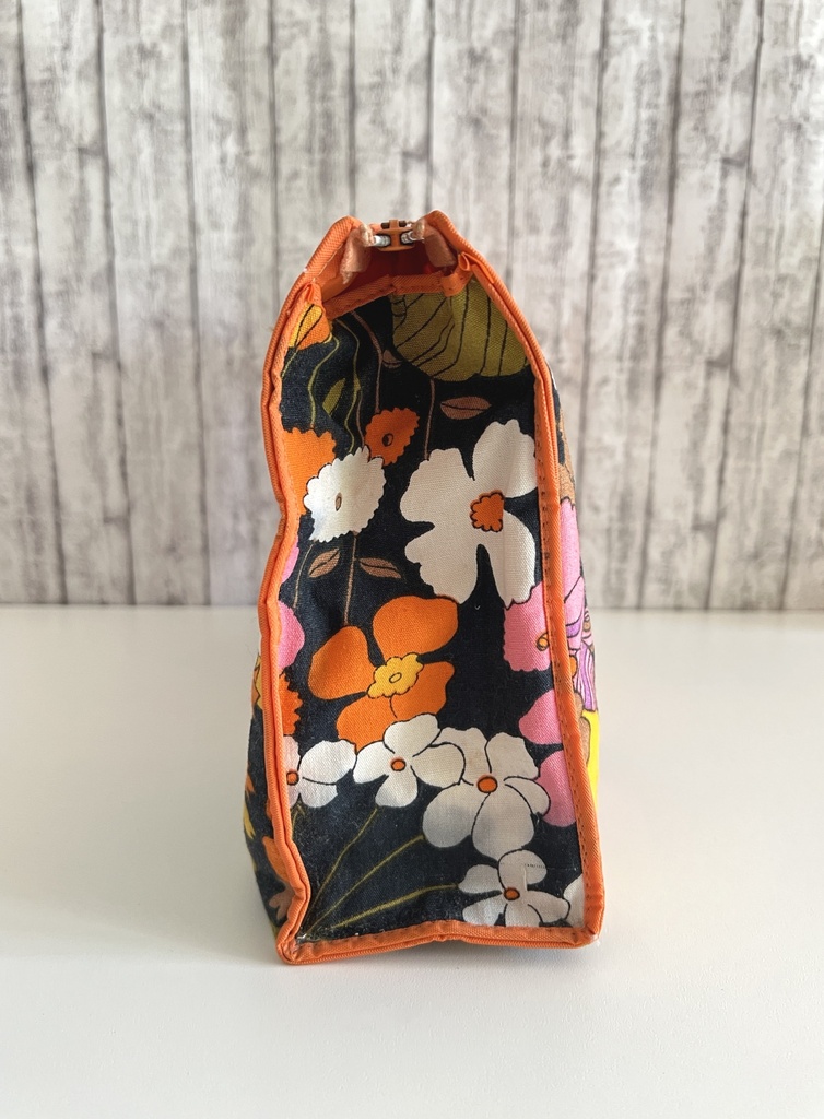 Trousse de toilette fleurie