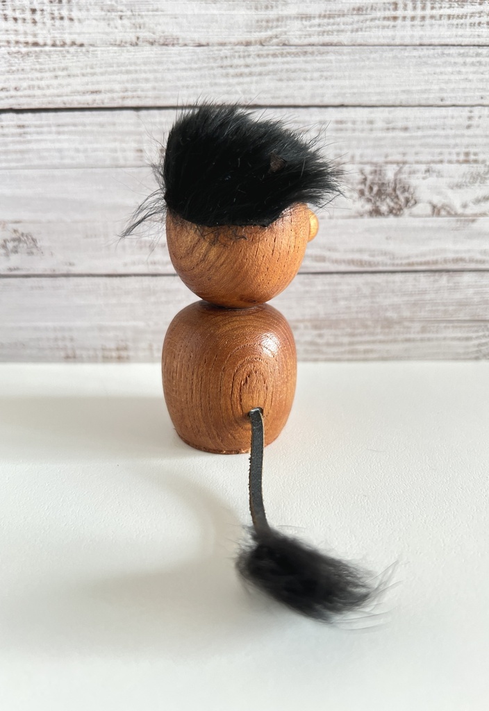 Décapsuleur diablotin en bois avec cheveux