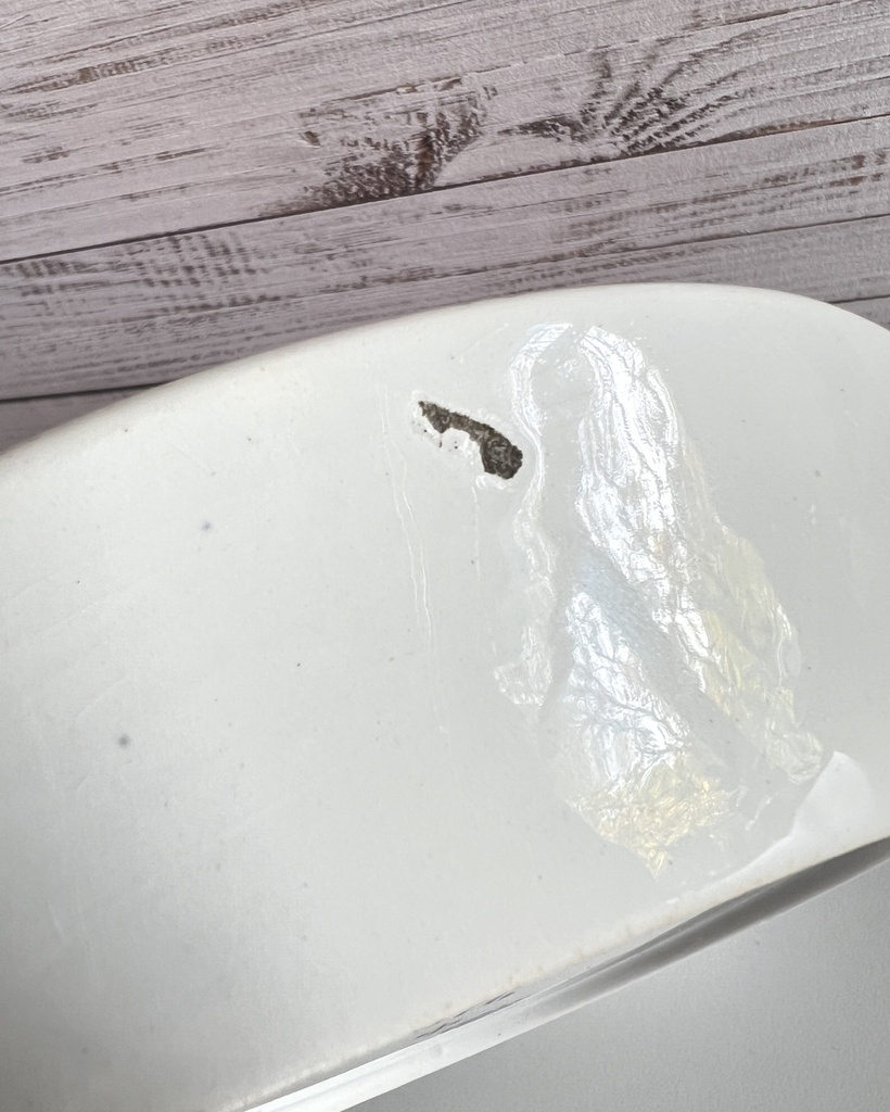 Tasse à chocolat et sous-tasse rose à décor de lion Sarreguemines