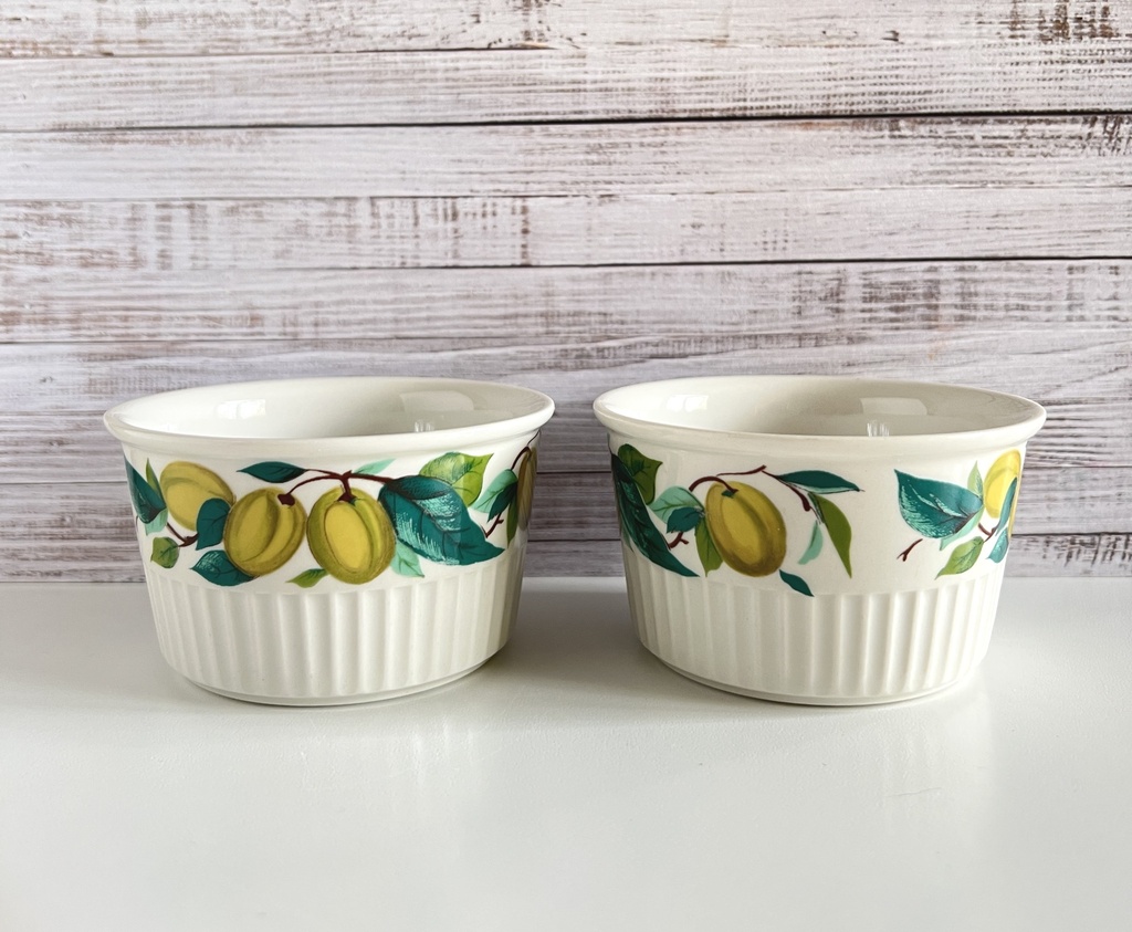 Lot de 4 ramequins à soufflé décor de prunes Villeroy & Boch