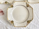 Lot de 4 assiettes plates Boch Art déco (décor 1206)
