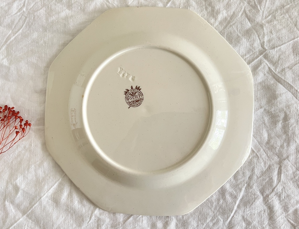 Lot de 4 assiettes plates Boch Art déco (décor 1206)