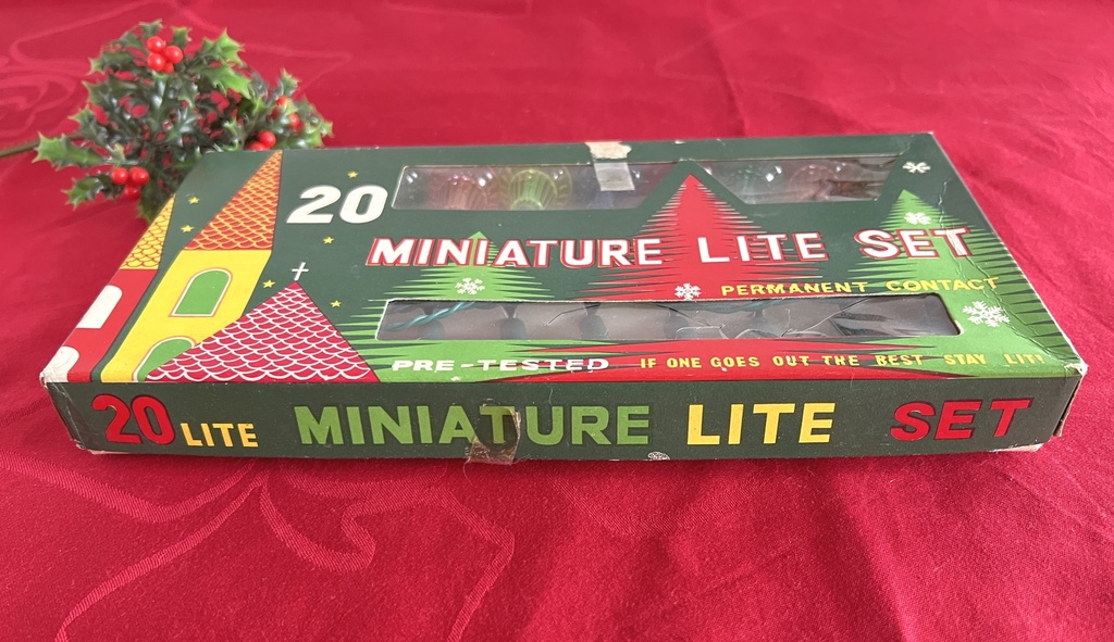 Ancienne guirlande lumineuse multicolore