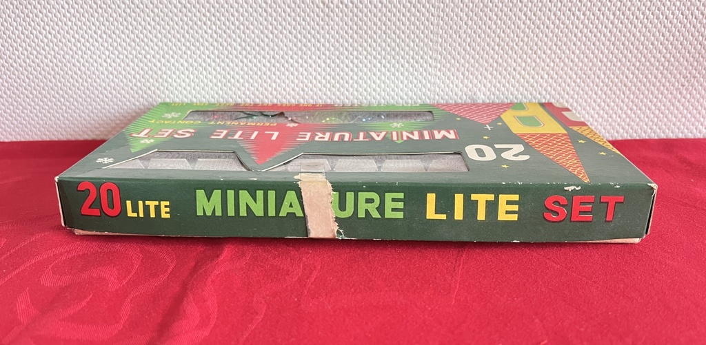 Ancienne guirlande lumineuse multicolore