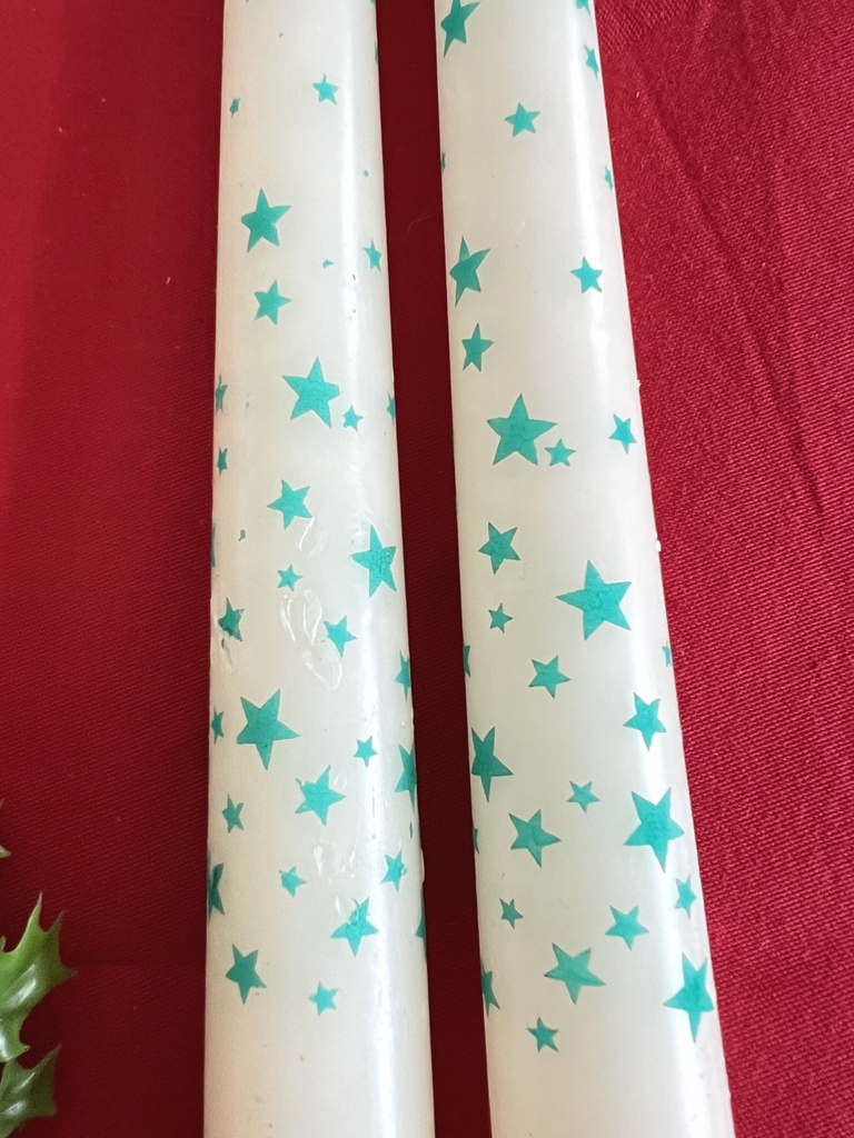 Boîte de 2 bougies chandelles blanches à étoiles bleu-vert Spaas