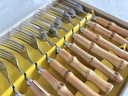 Boîte de 12 fourchettes avec manche en bambou