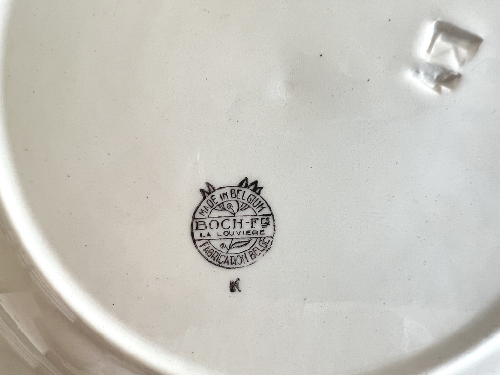 Lot de 2 assiettes plates Boch Mercure rouge