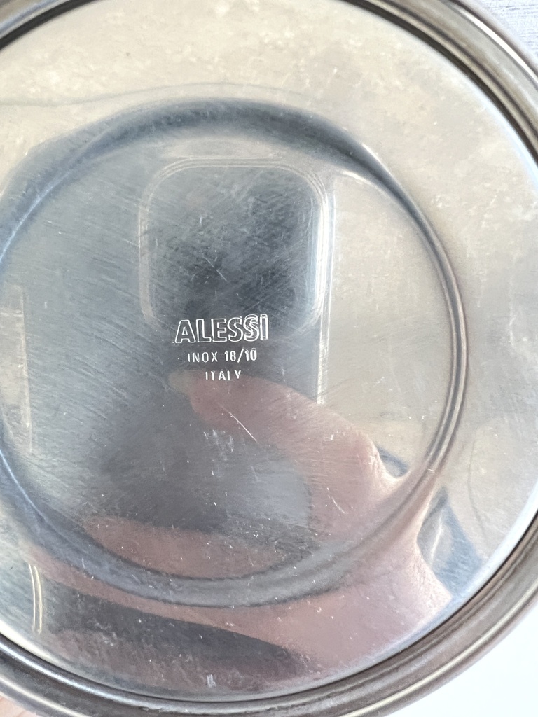 Pot à lait / crémier Alessi par Michael Graves