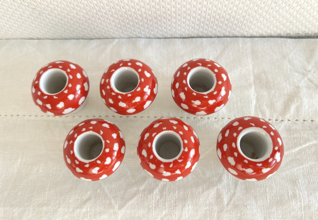 Ensemble de 6 petits bougeoirs champignon Funny Design