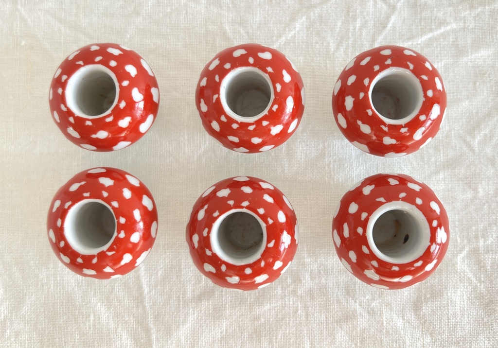 Ensemble de 6 petits bougeoirs champignon Funny Design