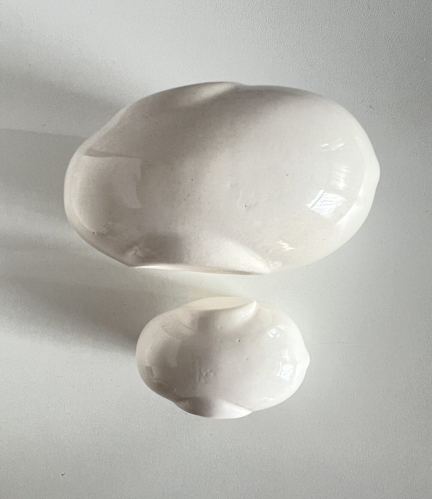 Duo d'éléphants blancs en céramique