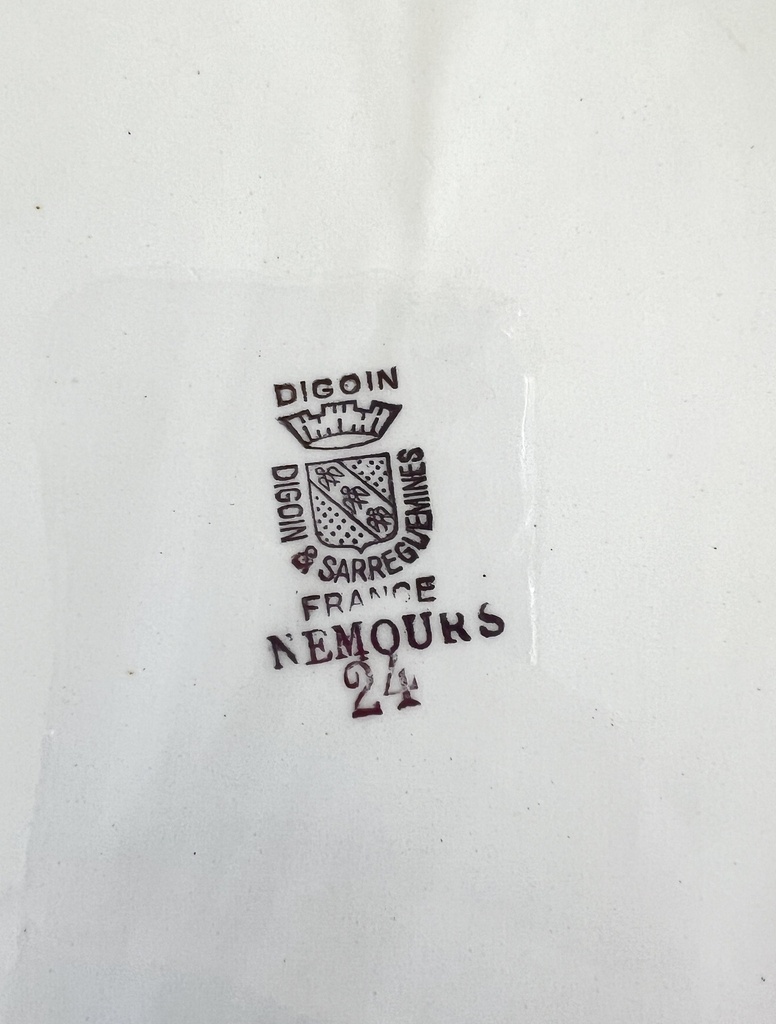 Plat ovale Digoin Sarreguemines Nemours