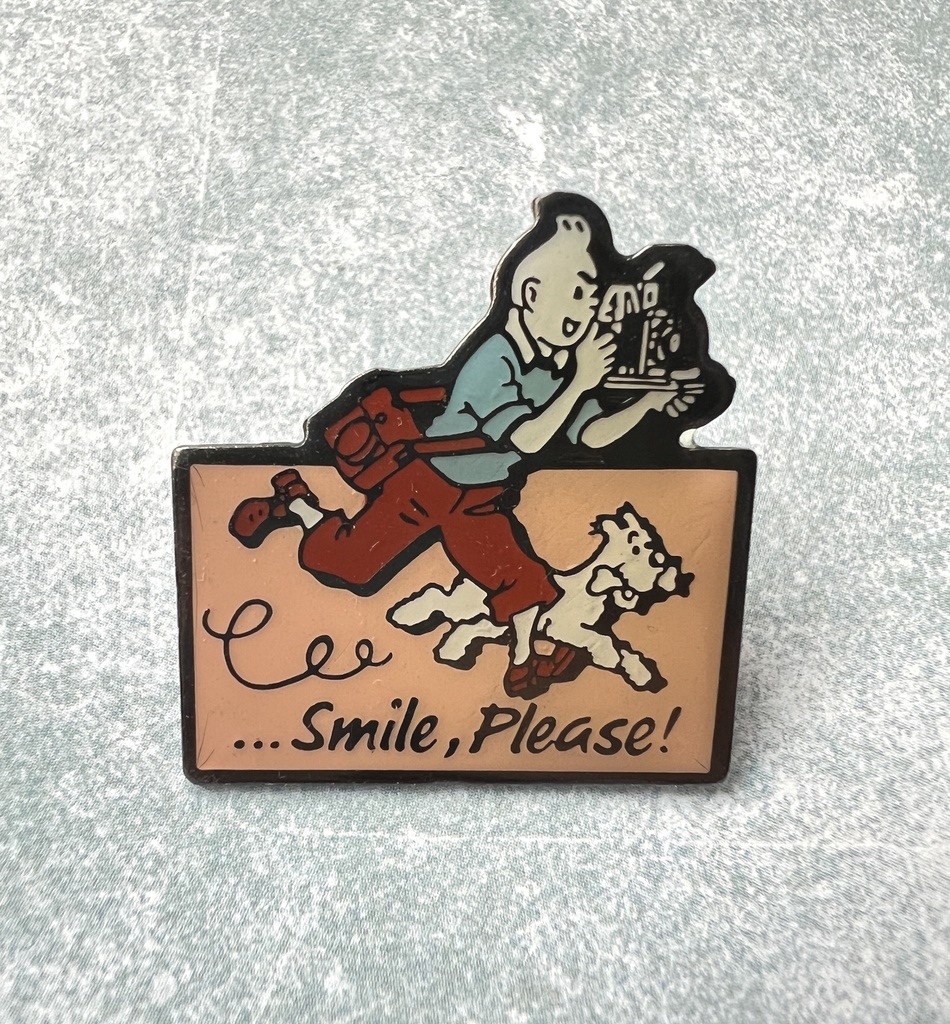 Pin's Tintin et Milou ...Smile, Please!