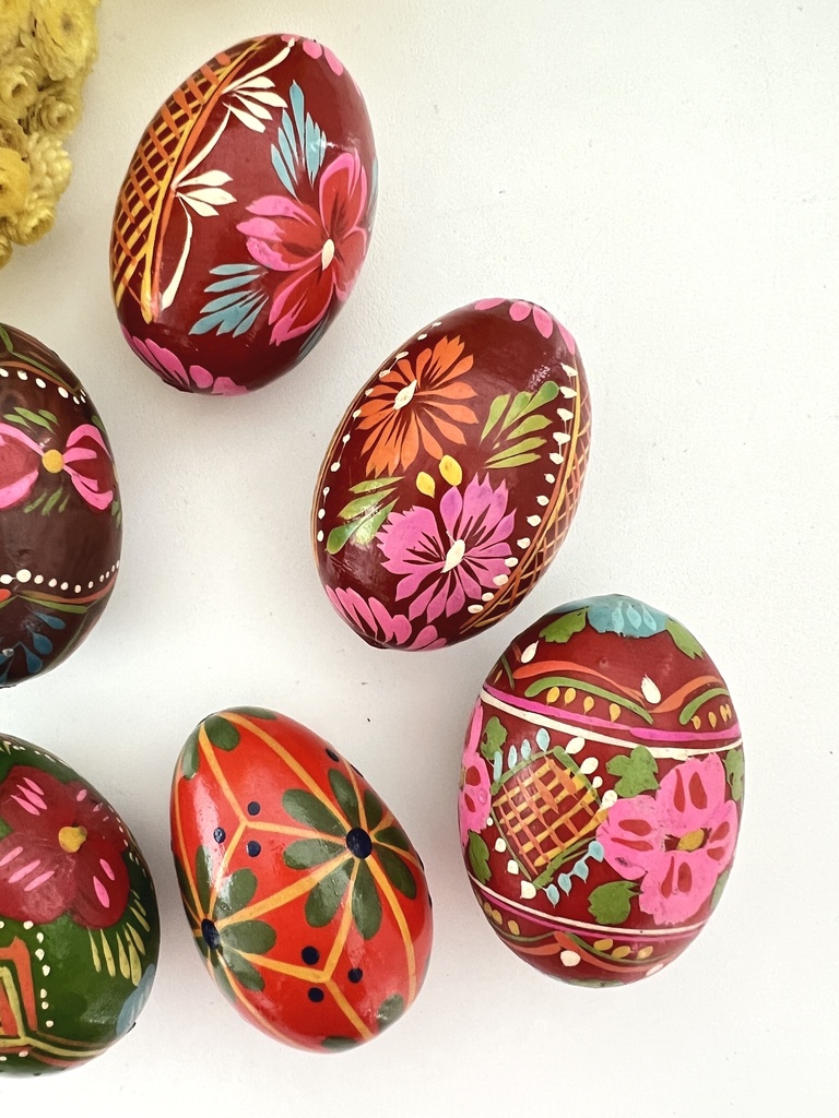 Ensemble de 6 œufs en bois peints style Pysanky