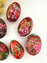 Ensemble de 6 œufs en bois peints style Pysanky