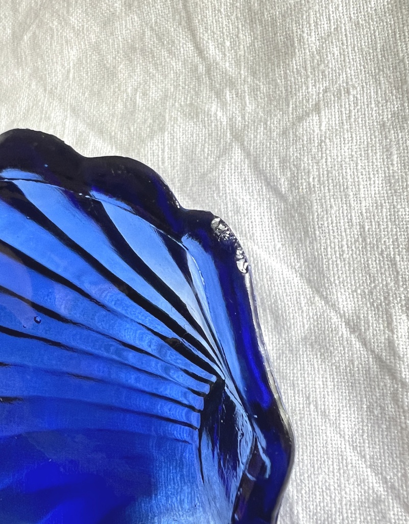 Beurrier coquille / coupelle à caviar bleu cobalt