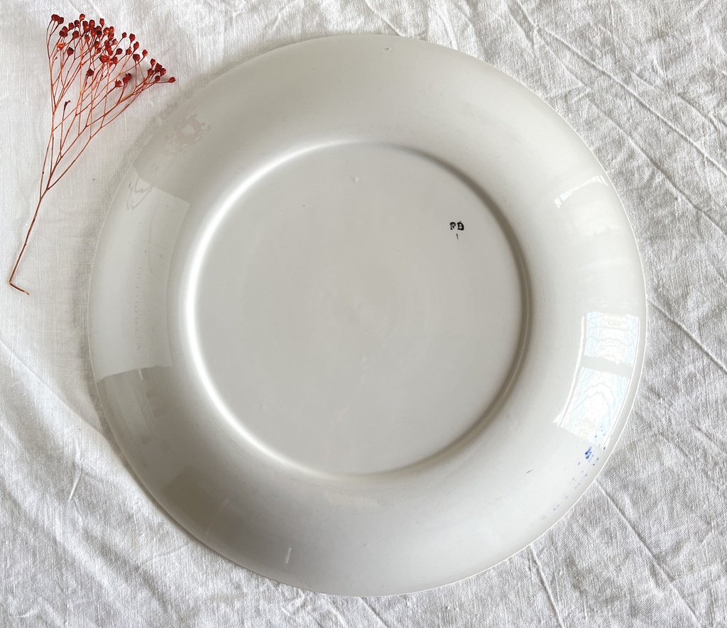 Grande assiette ronde à motifs géométriques bleus FB (Fénal Badonviller)