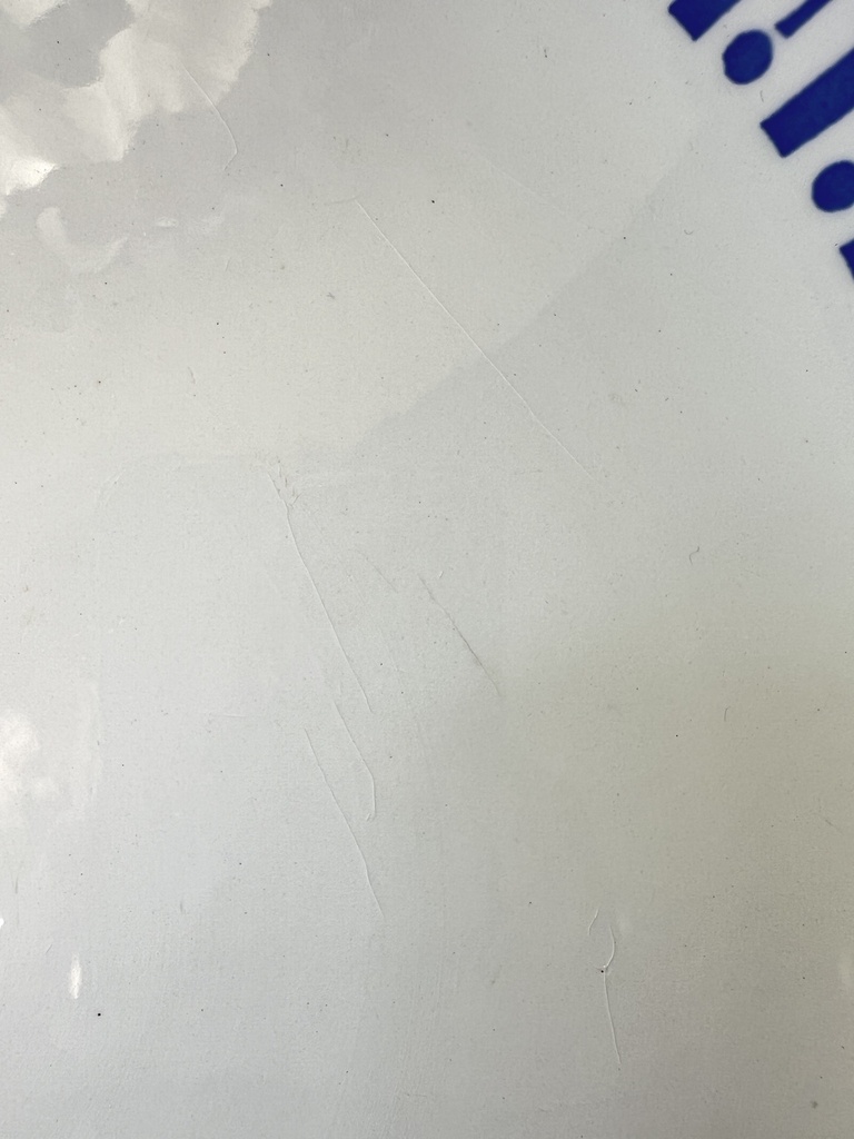 Grande assiette ronde à motifs géométriques bleus FB (Fénal Badonviller)