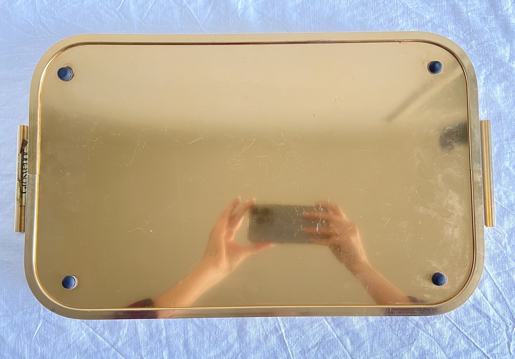 Plateau doré à anses Grosvenor