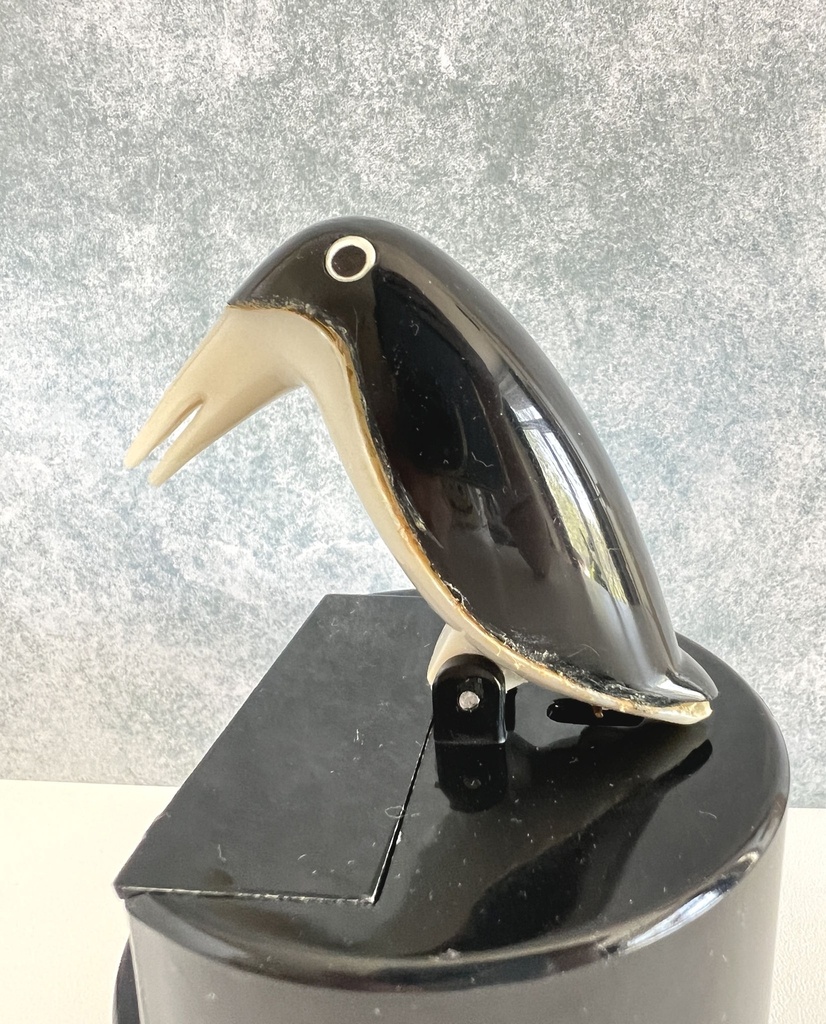 Distributeur de cure-dents pingouin