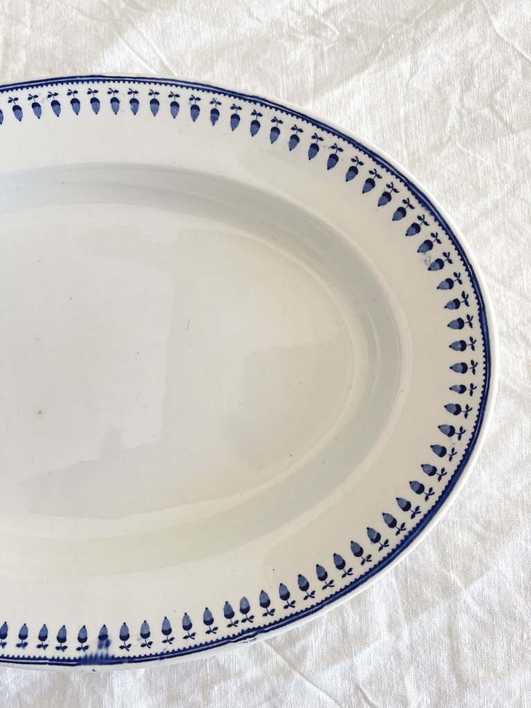 Plat ovale à viande Boch Gland