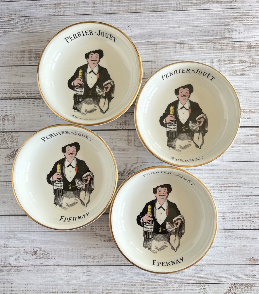 Ensemble de 4 soucoupes Moulin des Loups Perrier-Jouët