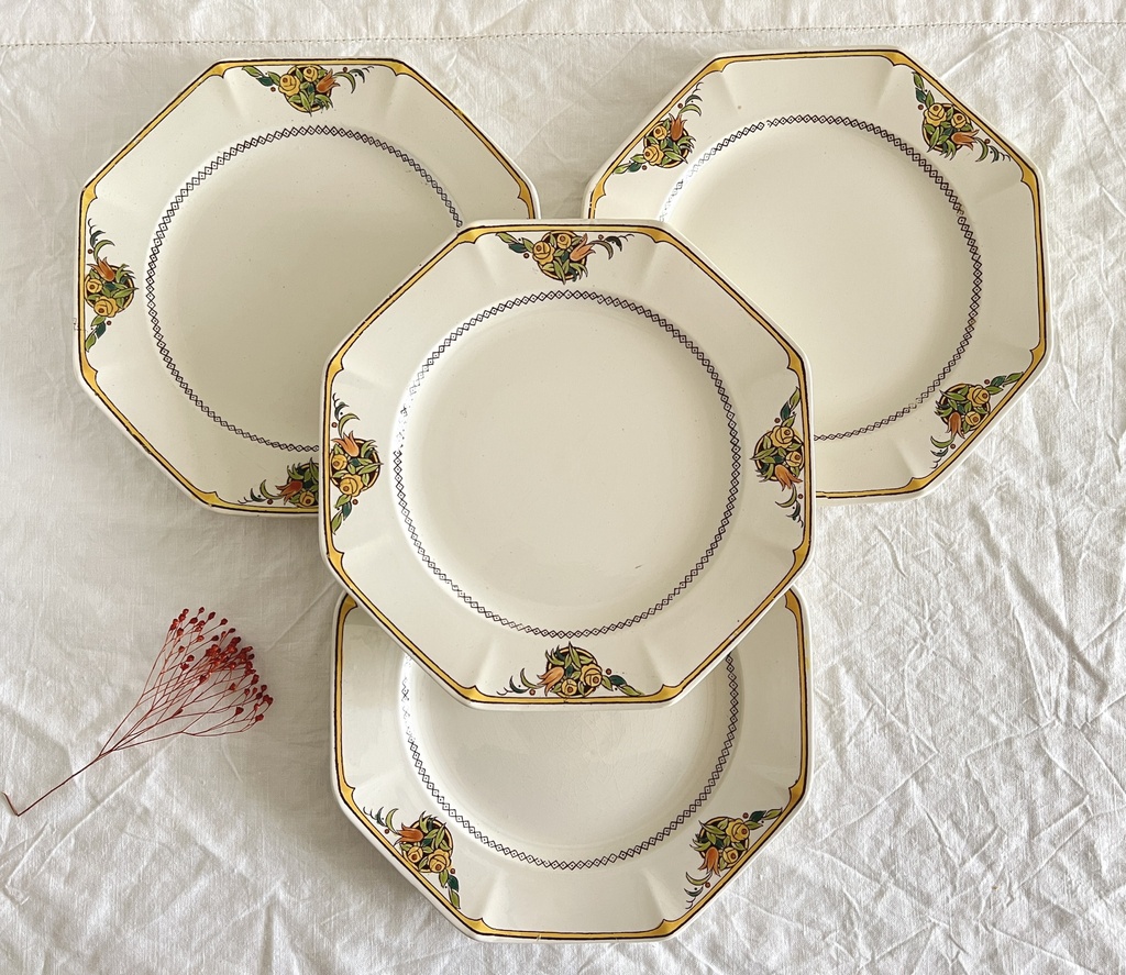 Lot de 4 assiettes plates Boch Art déco (décor 1206)