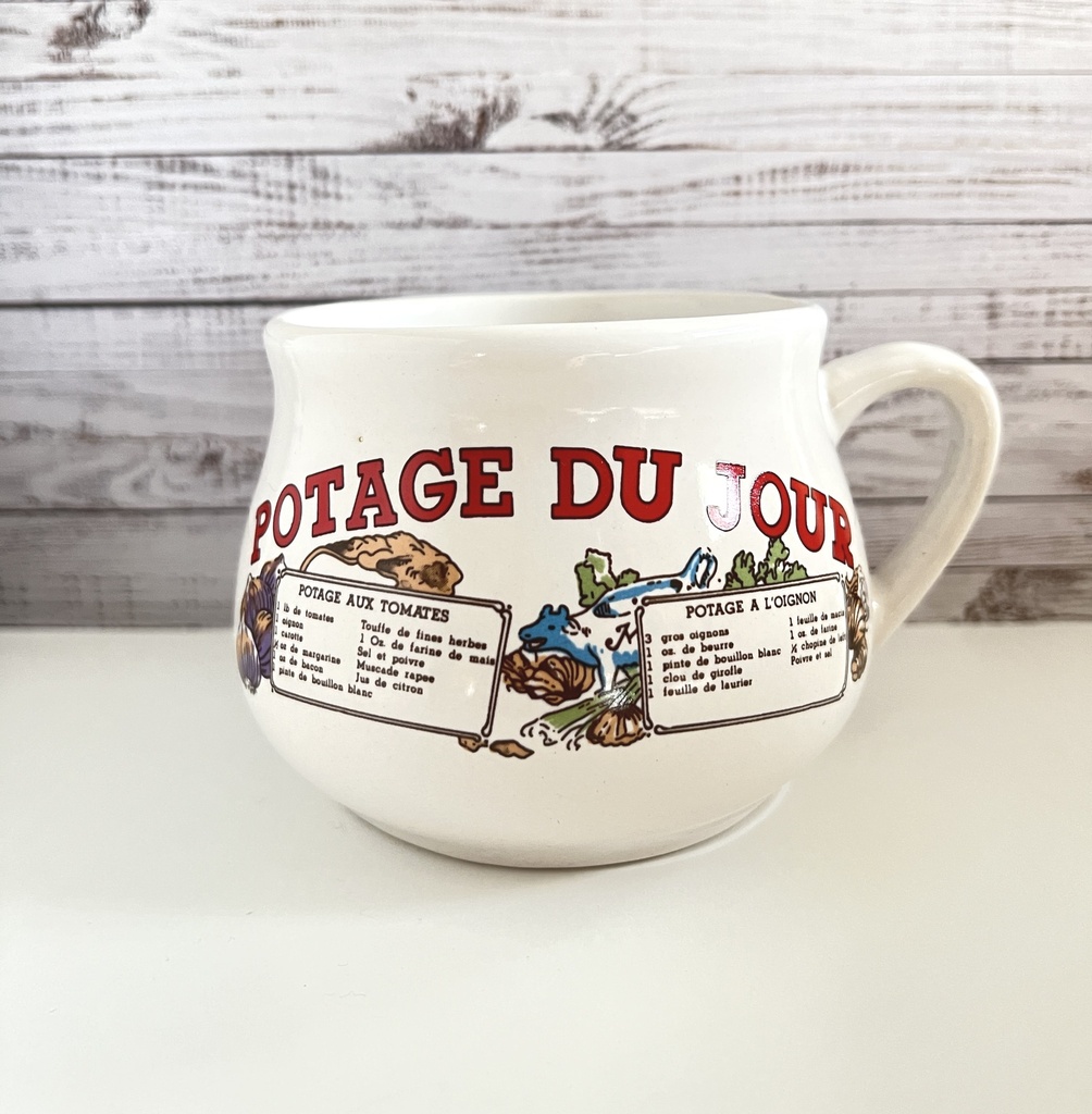 Bol à soupe avec liste d'ingrédients